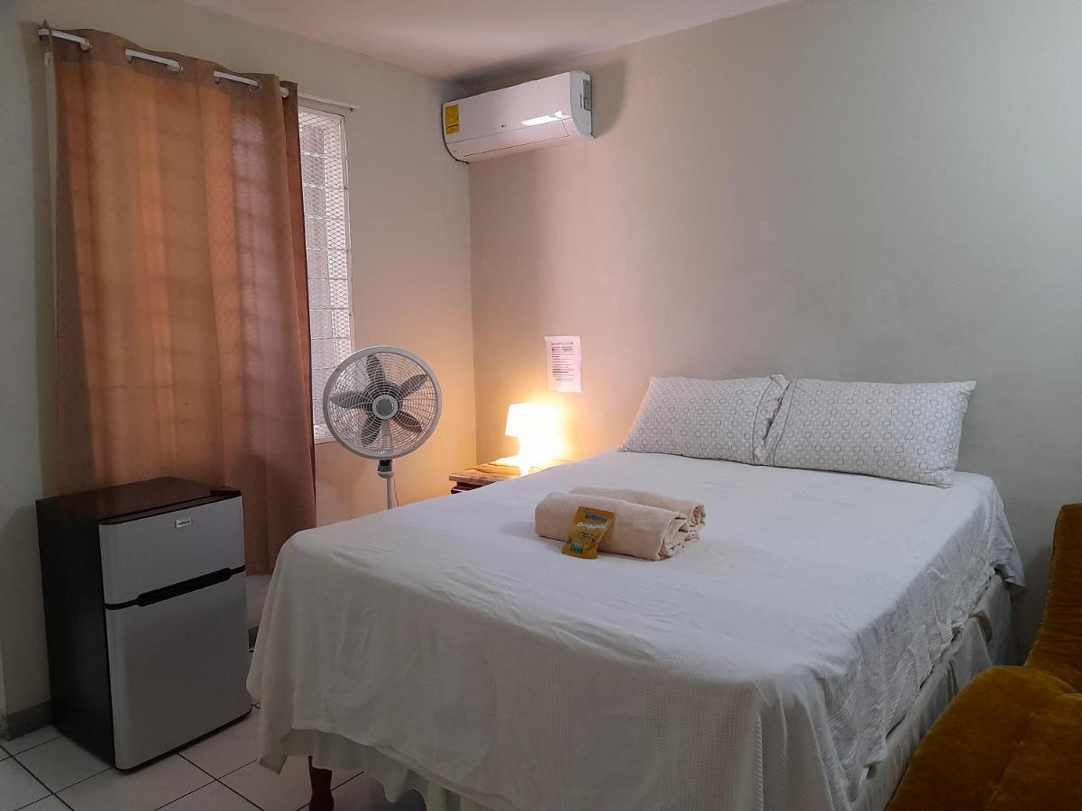 Camelia Rooms Kingston Exterior foto