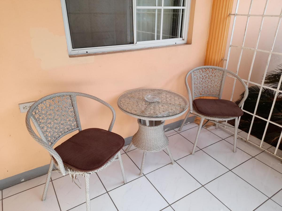 Camelia Rooms Kingston Exterior foto